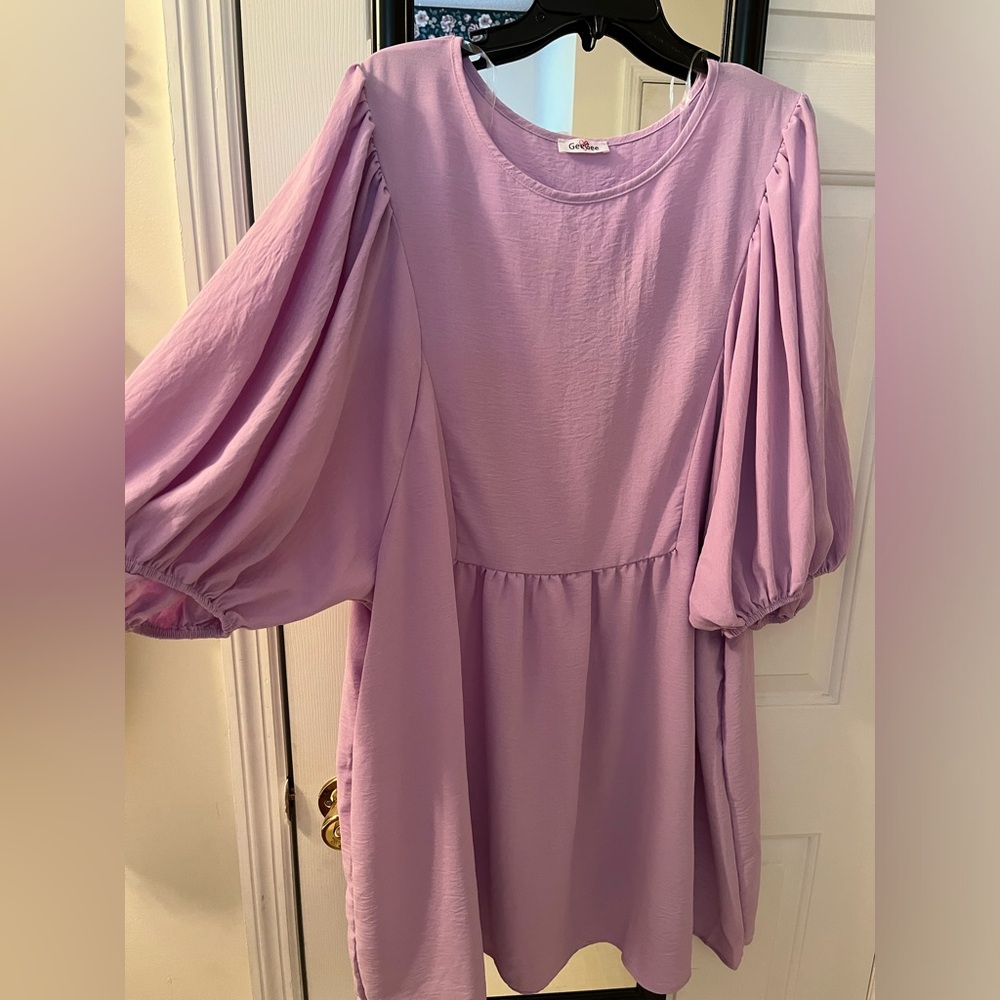 Relaxed Fit dress with puffy sleeves